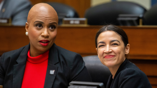 #SquadStyle: Alexandria Ocasio-Cortez and Ayanna Pressley's Style Advice for Rep.-Elect Cori Bush Is Our New Favorite Political Agenda